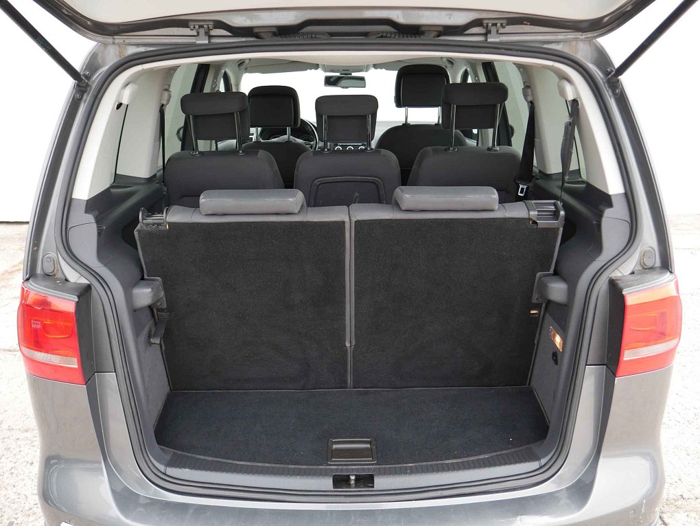 Volkswagen Touran 2.0TDi 