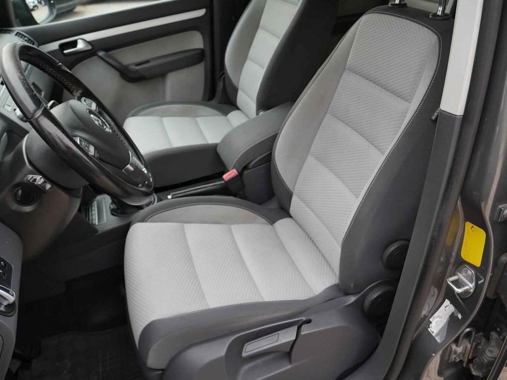 Volkswagen Touran 2.0TDi 