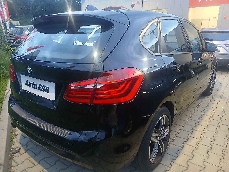 BMW Řada 2 2.0D 