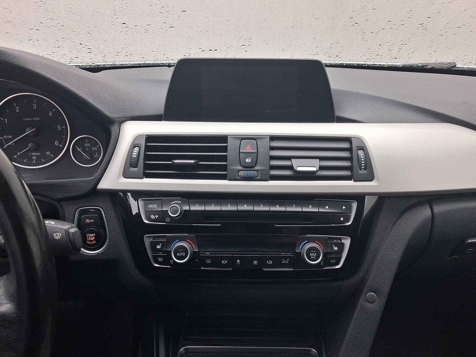 BMW Řada 3 2.0 D  318d
