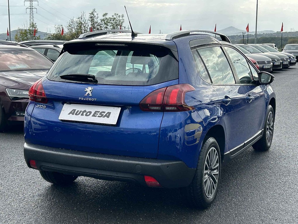 Peugeot 2008 1.2PT 