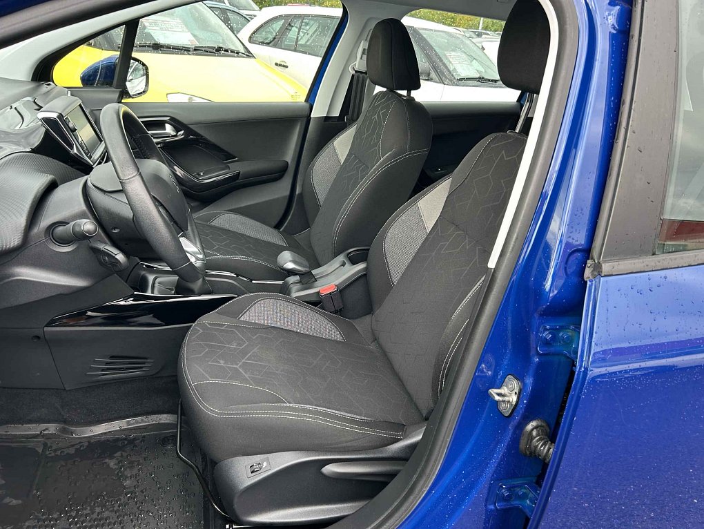 Peugeot 2008 1.2PT 