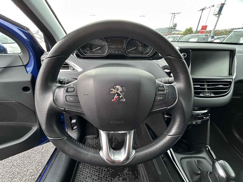 Peugeot 2008 1.2PT 