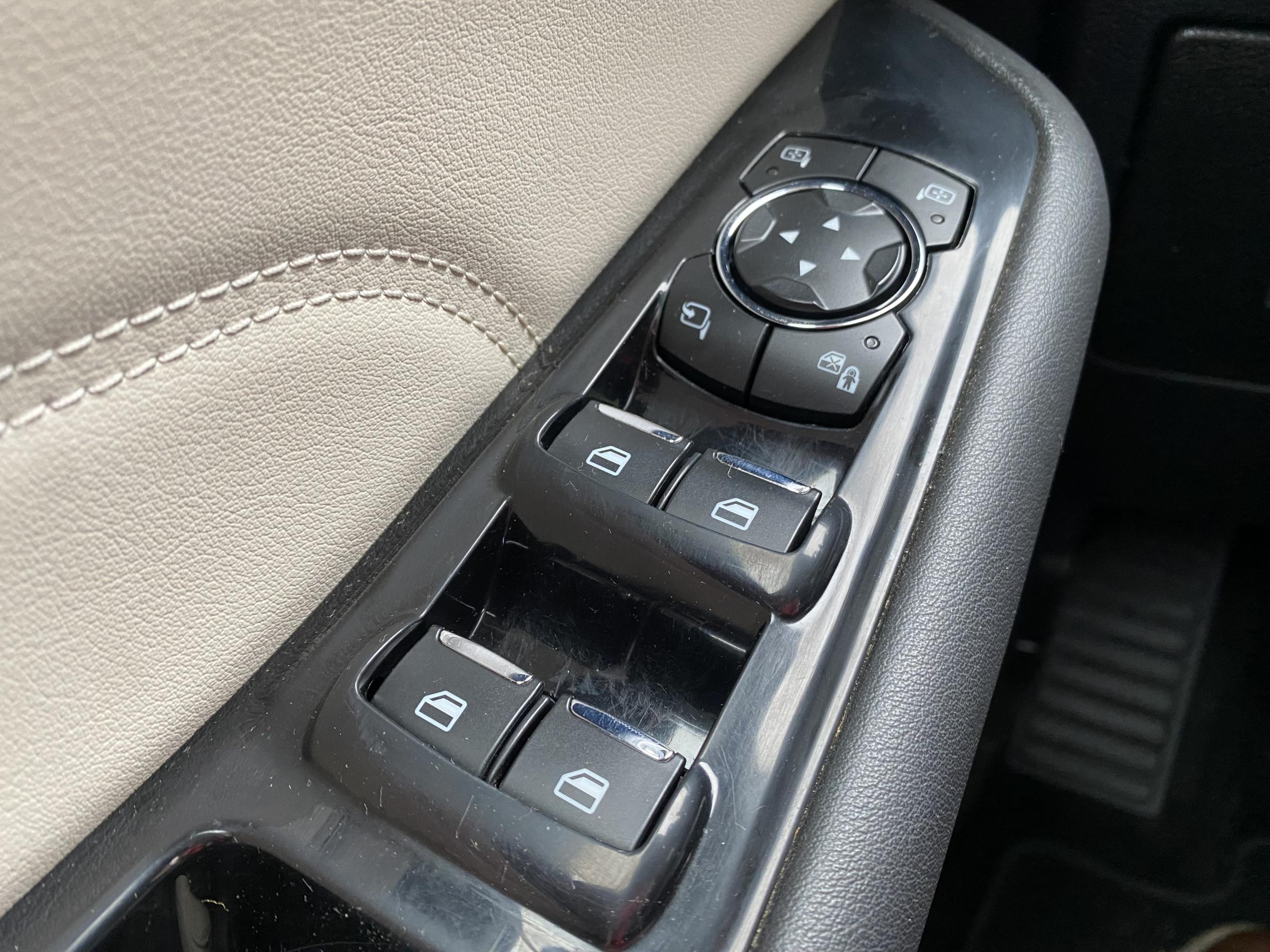 Ford Galaxy, 2016 - pohled č. 12