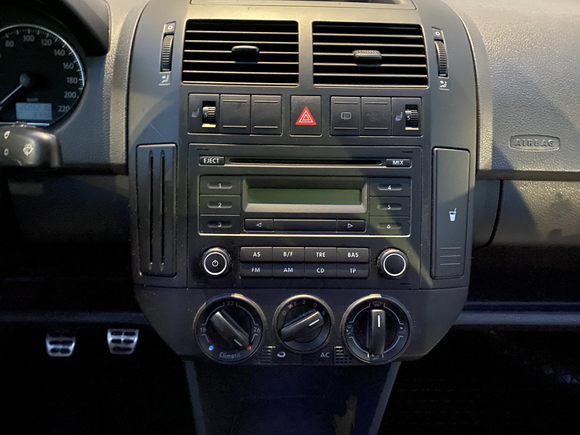 Volkswagen Polo, 2008 - pohled č. 12