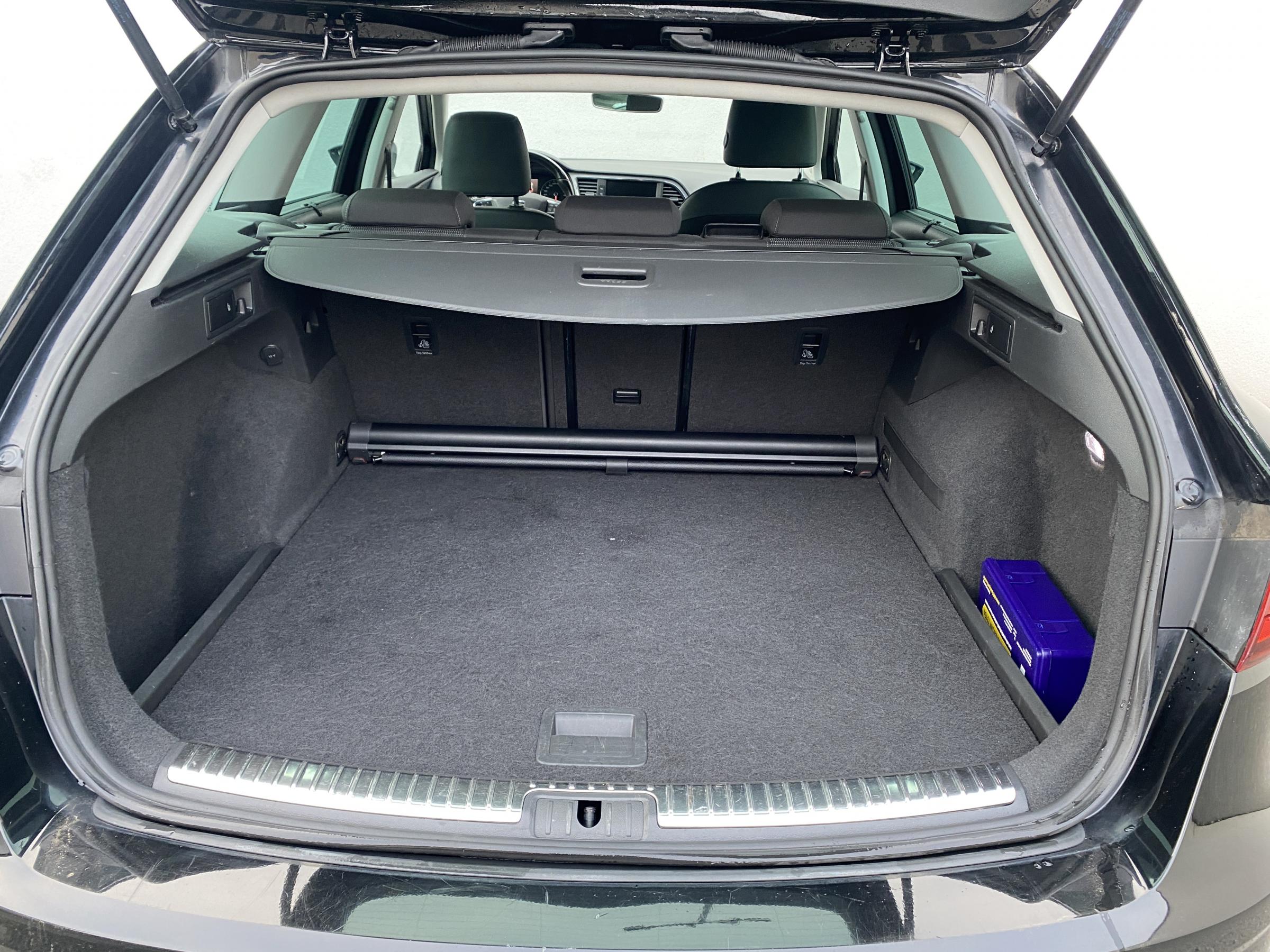 Seat Leon, 2017 - pohled č. 7