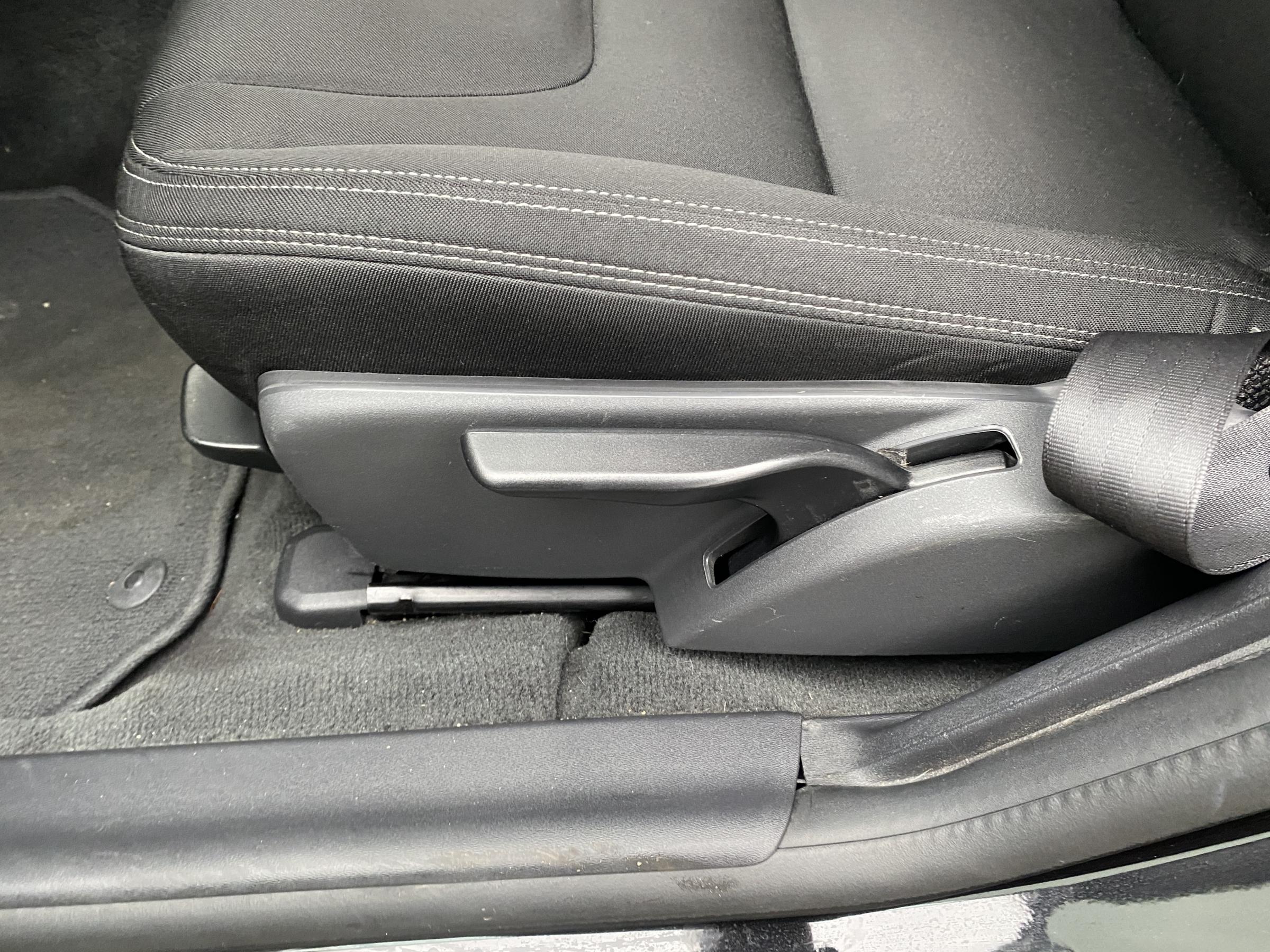 Volvo V60, 2018 - pohled č. 14