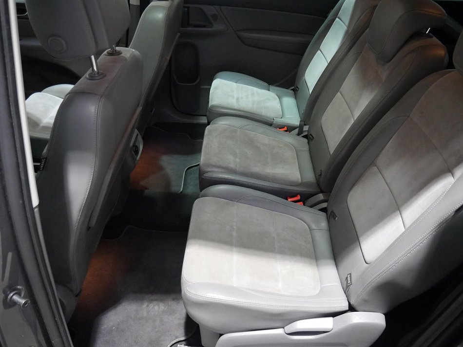 Volkswagen Sharan 2.0TDi  7míst