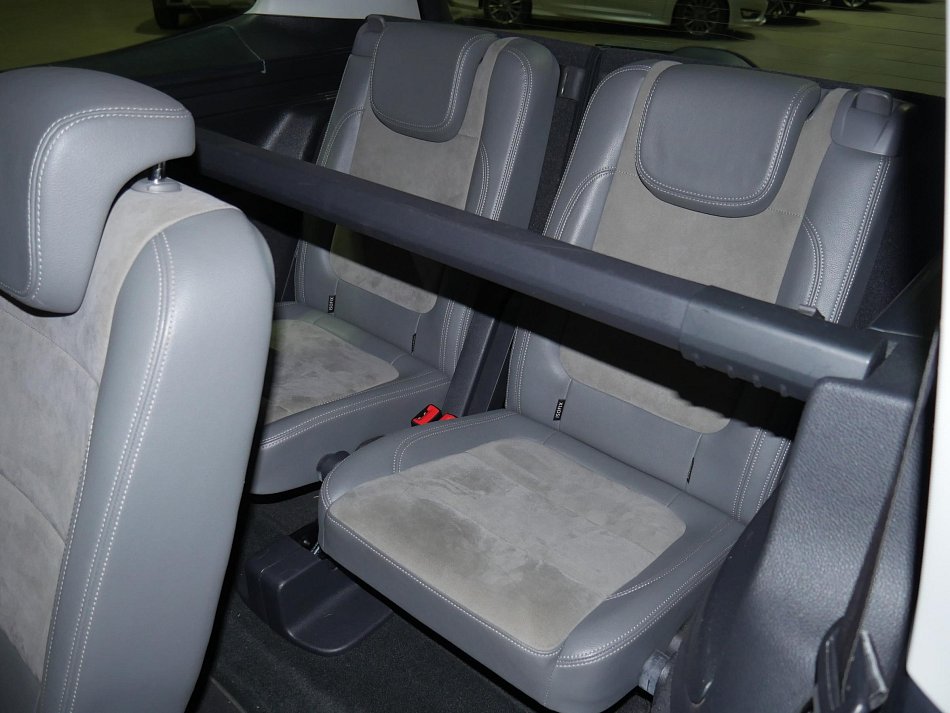 Volkswagen Sharan 2.0TDi  7míst