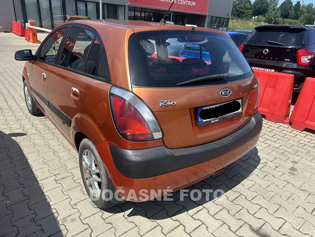 Kia Rio 1.6i 