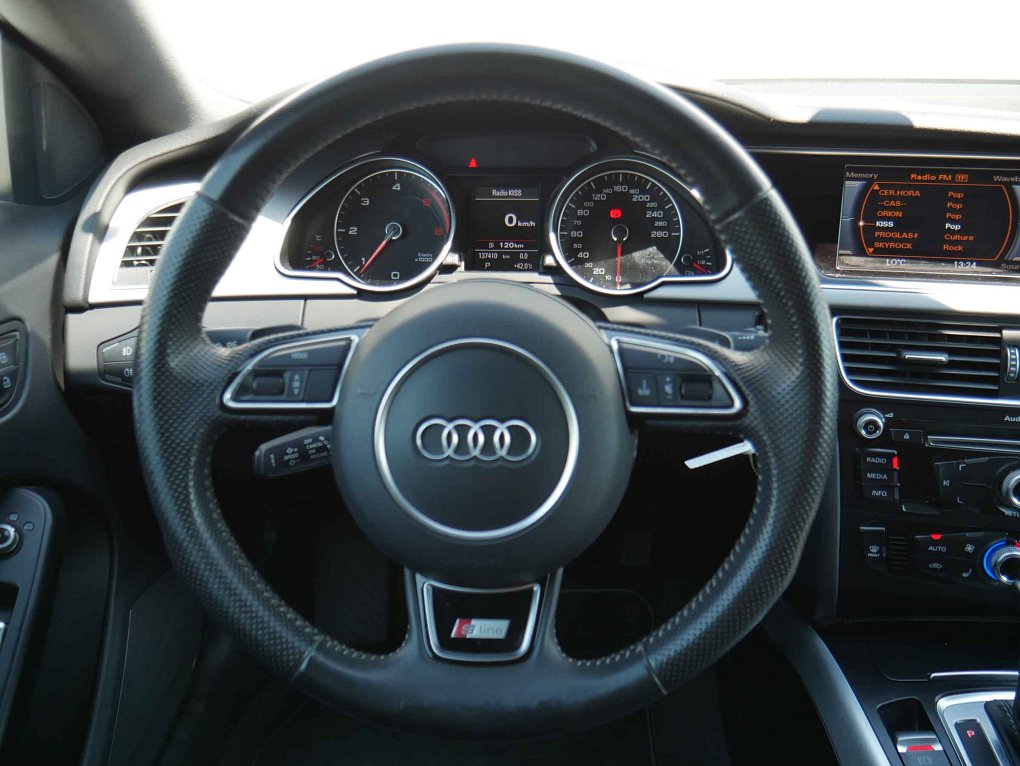 Audi A5 2.0TDi S-line Quattro