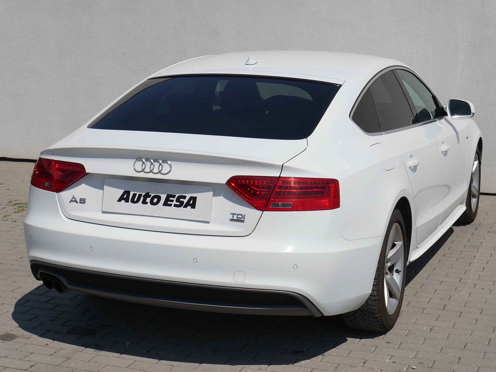 Audi A5 2.0TDi S-line Quattro