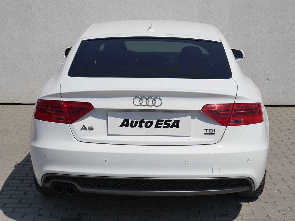 Audi A5 2.0TDi S-line Quattro