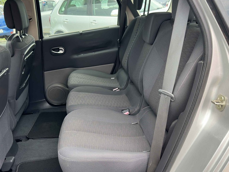 Renault Scénic 1.9 dCi 