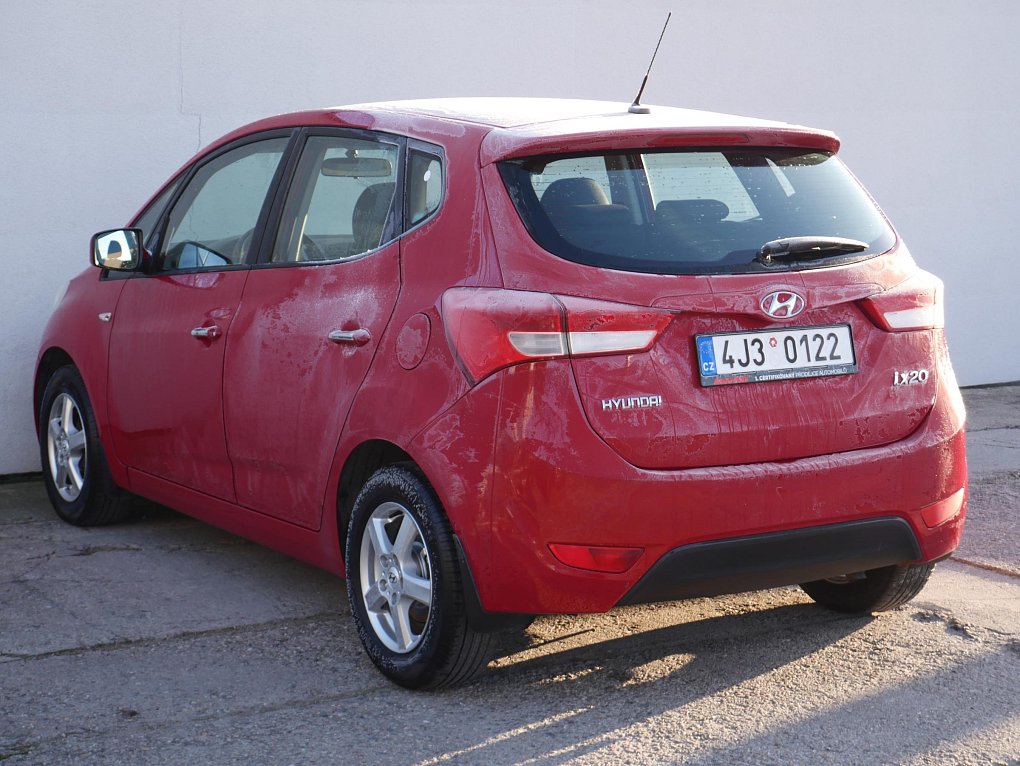 Hyundai Ix20 1.6 i 