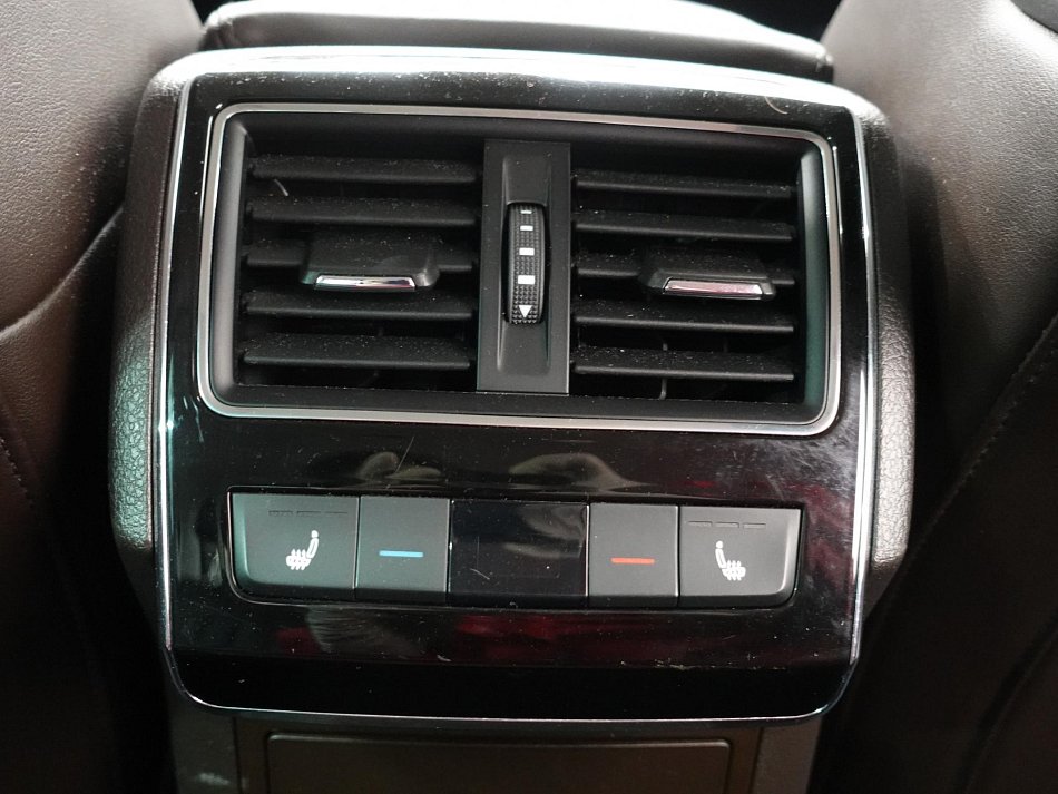 Škoda Superb III 2.0 TDi L&K