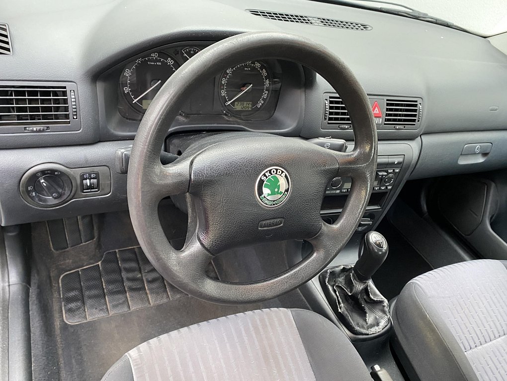 Škoda Octavia 1.6 MPi 