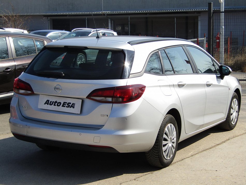 Opel Astra 1.6CDTi 