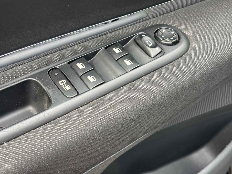 Peugeot 5008 1.6 HDi 