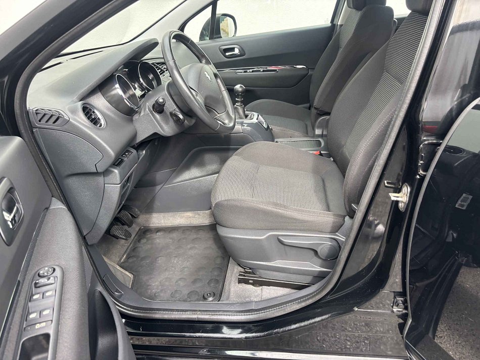 Peugeot 5008 1.6 HDi 