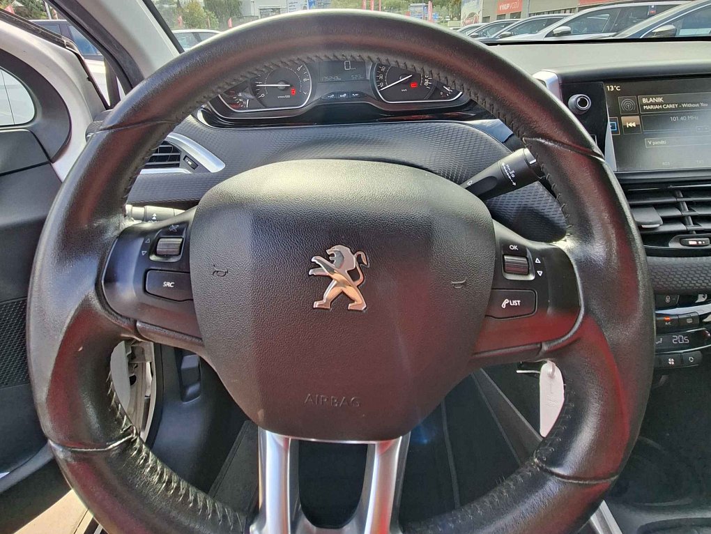 Peugeot 2008 1.2PT 