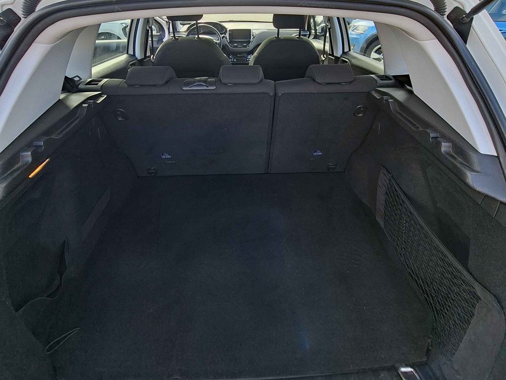 Peugeot 2008 1.2PT 