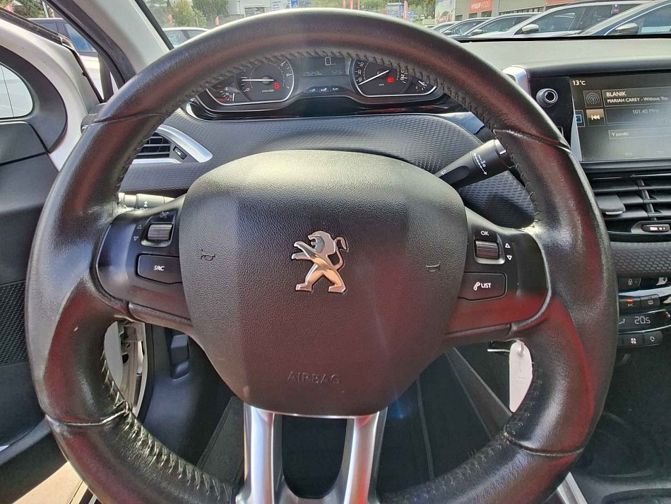 Peugeot 2008 1.2PT 