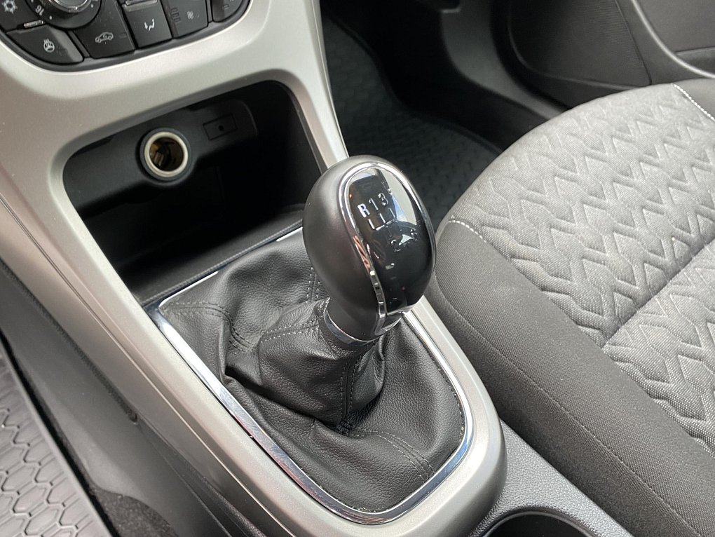 Opel Astra 1.4 T Active