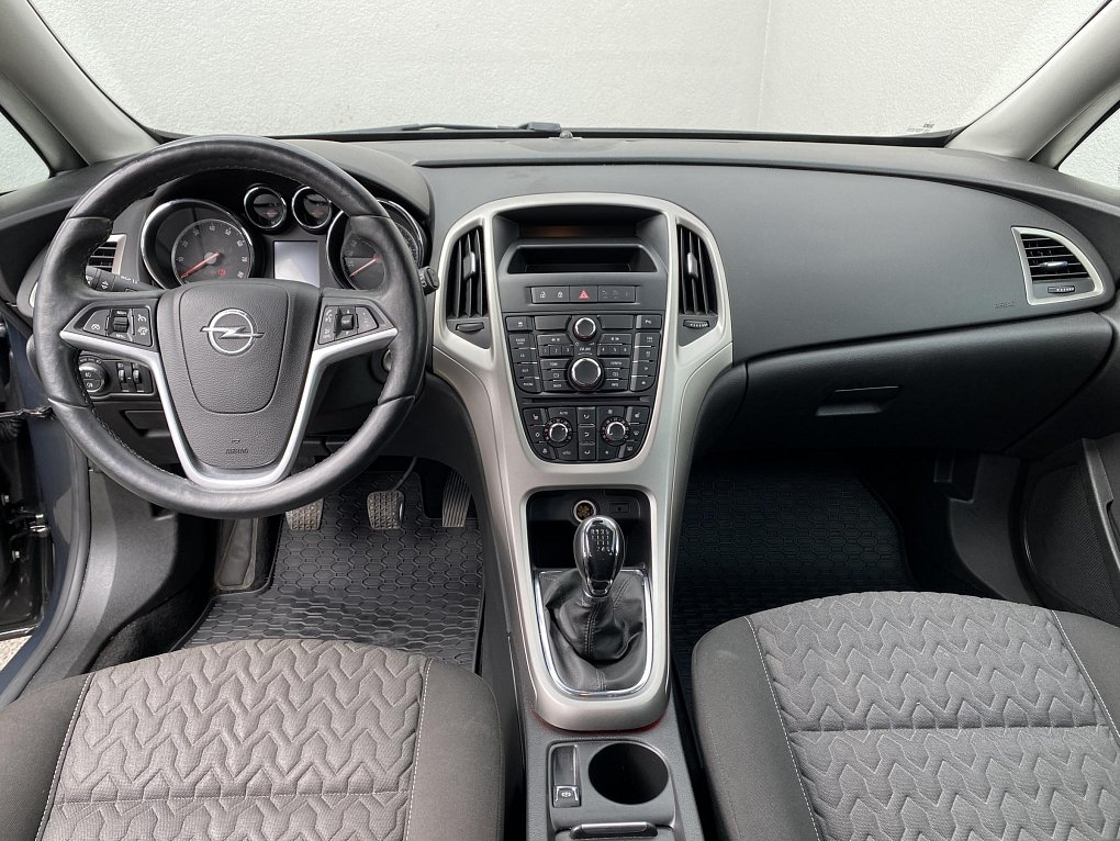 Opel Astra 1.4 T Active