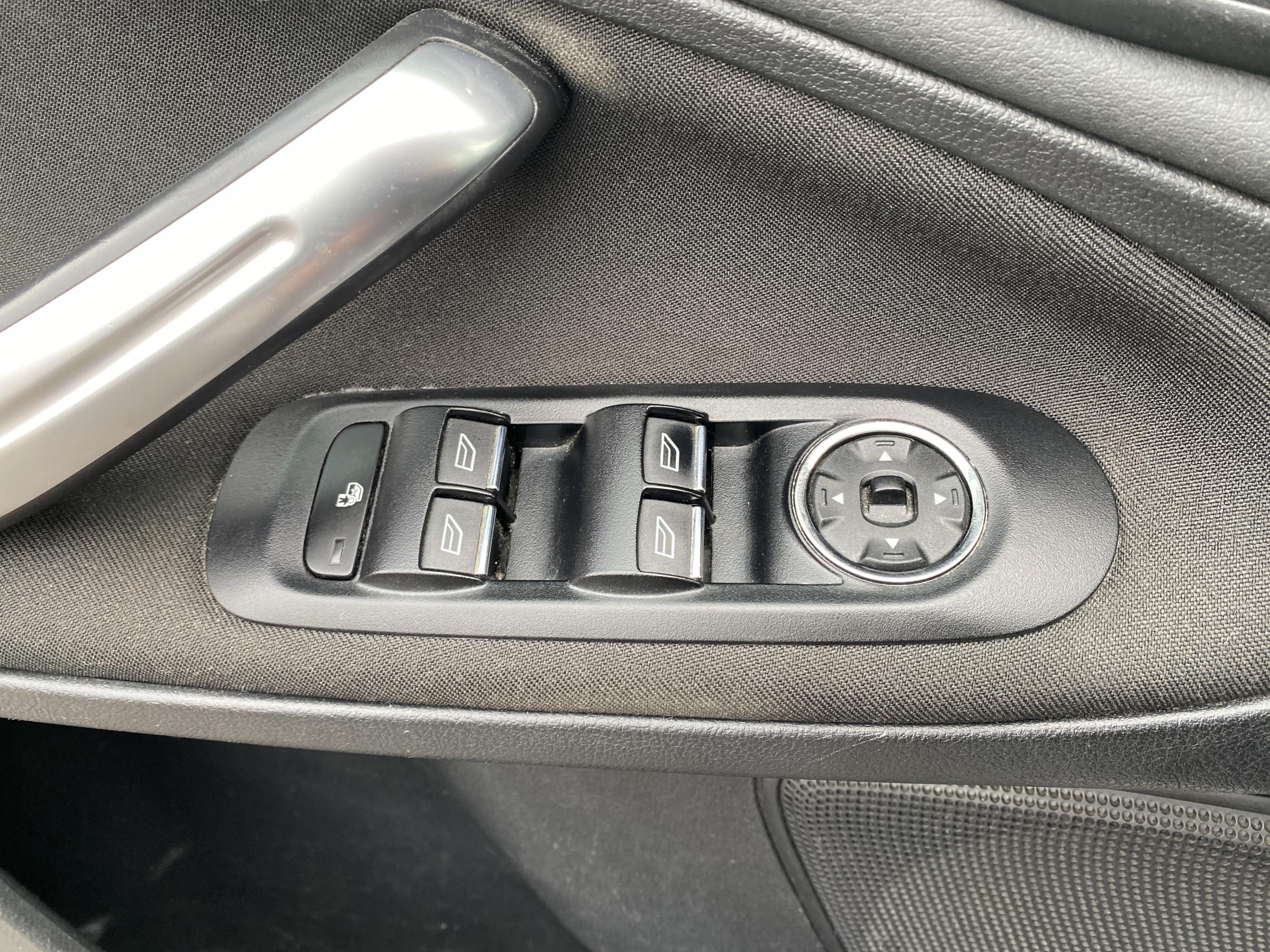 Ford Galaxy, 2012 - pohled č. 22