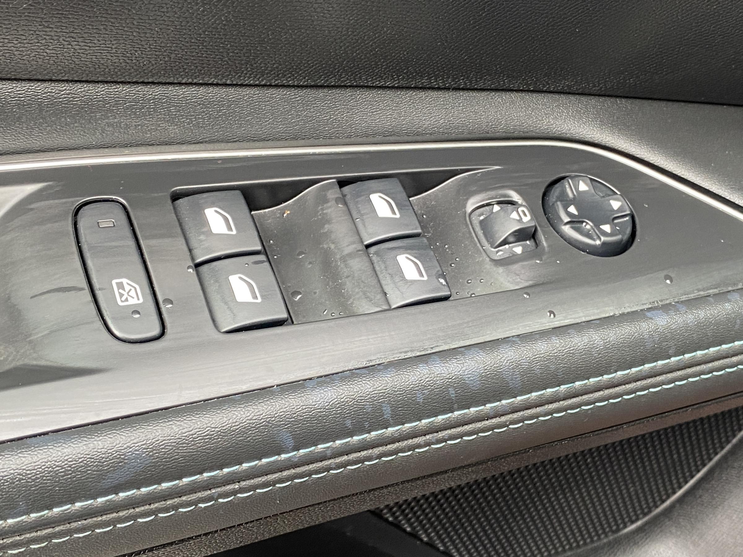 Peugeot 5008, 2021 - pohled č. 12