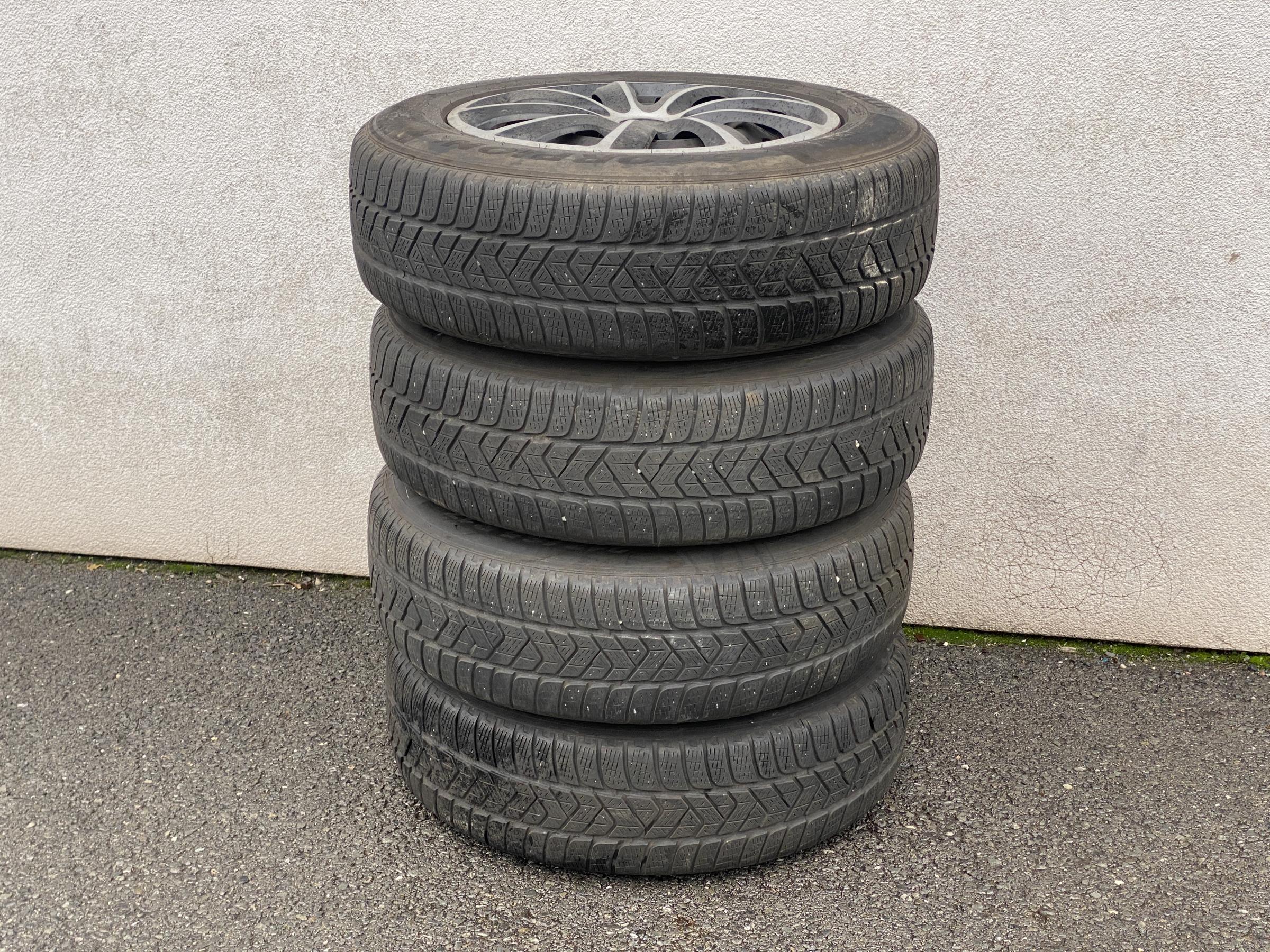 Peugeot 5008, 2021 - pohled č. 22