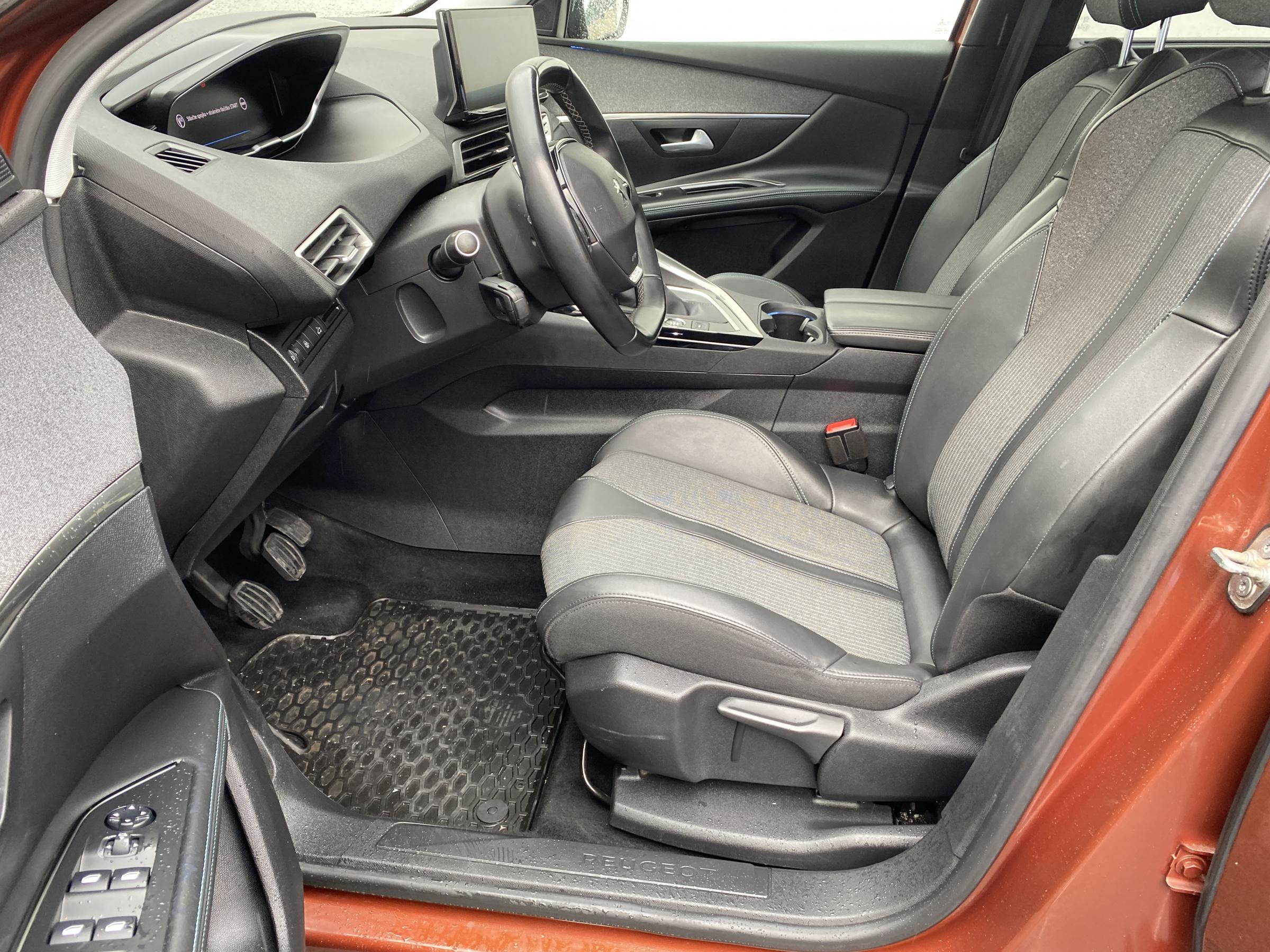 Peugeot 5008, 2021 - pohled č. 9