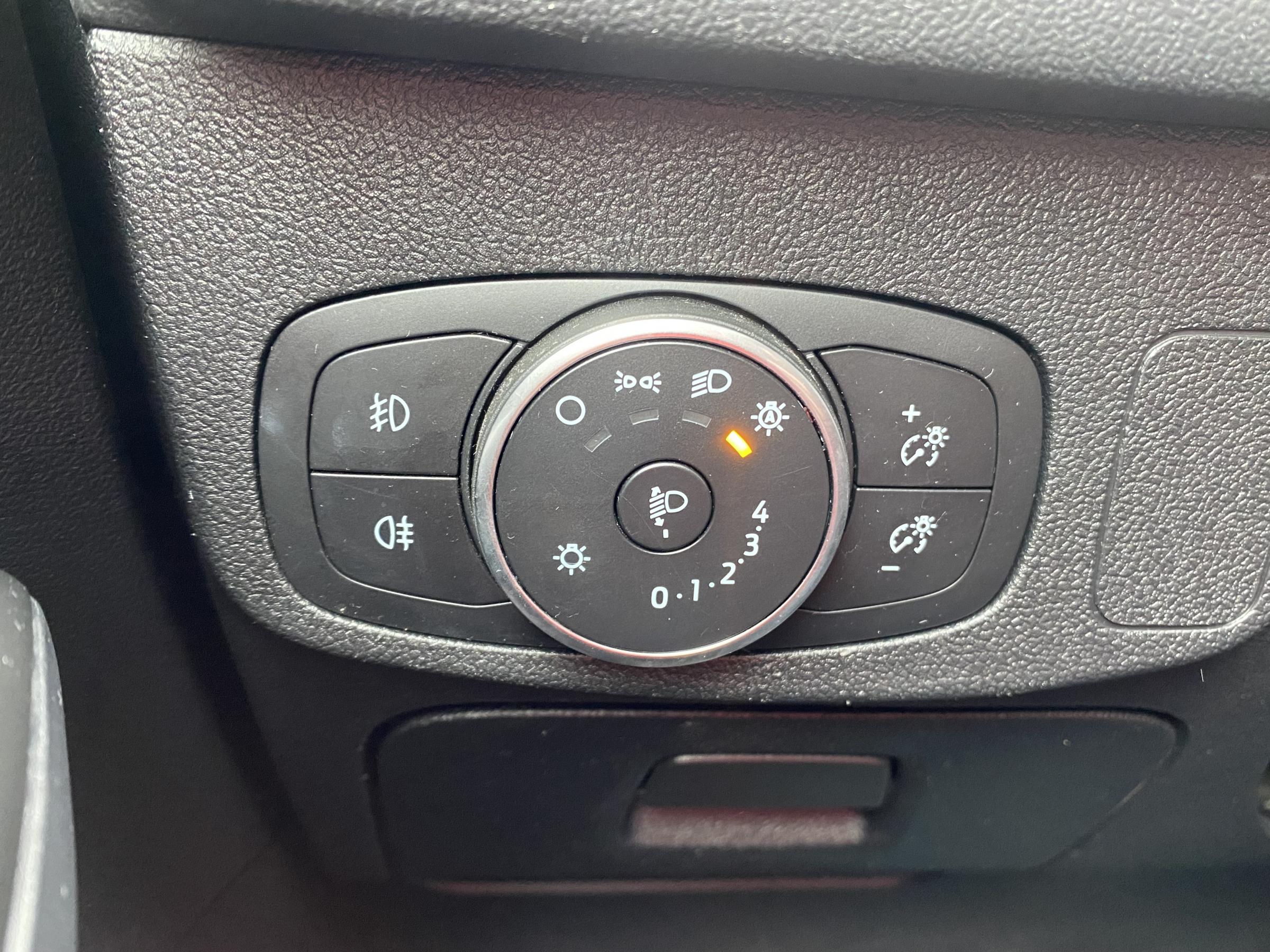 Ford Focus, 2019 - pohled č. 12