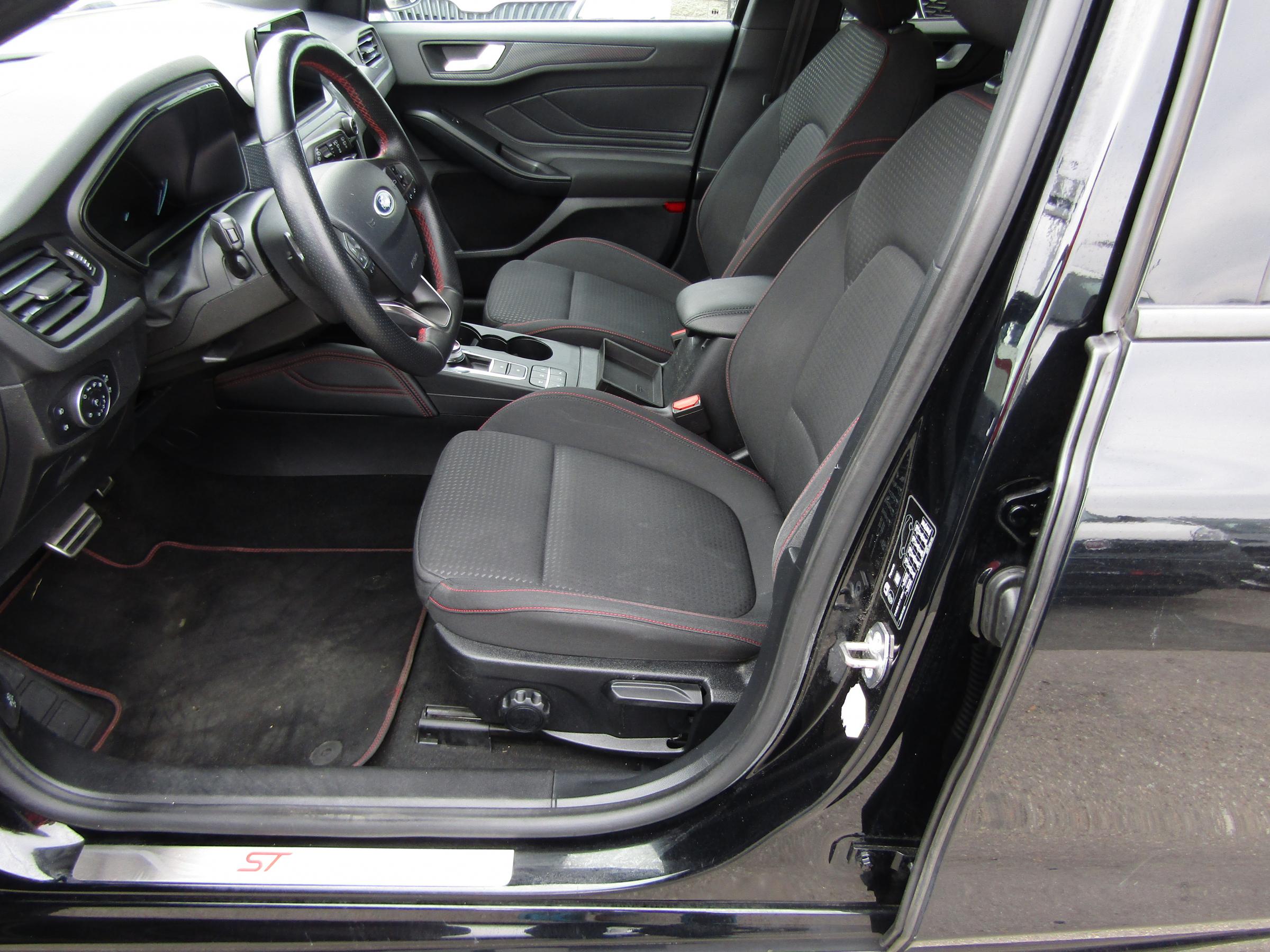 Ford Focus, 2019 - pohled č. 9