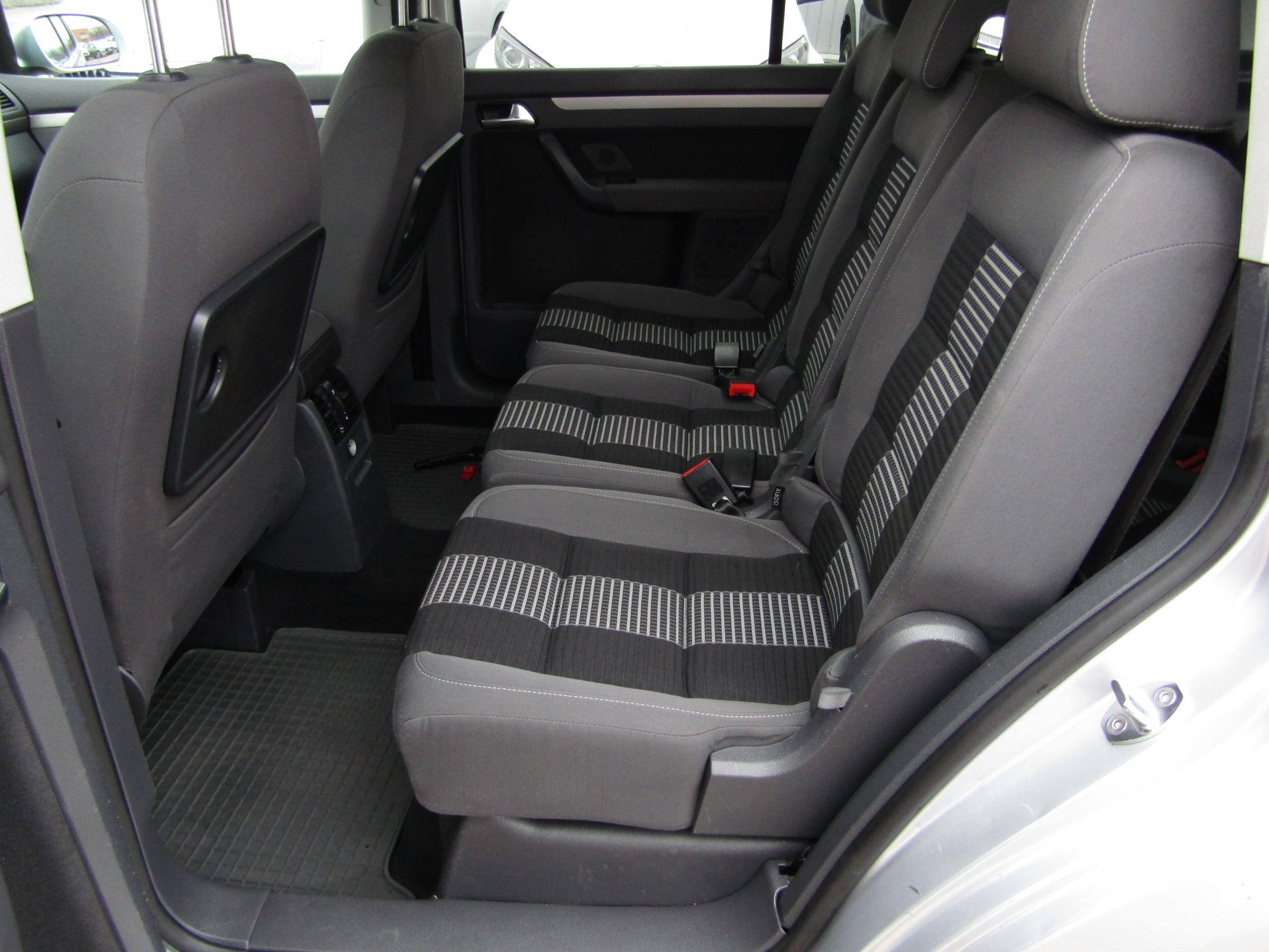 Volkswagen Touran, 2009 - pohled č. 11