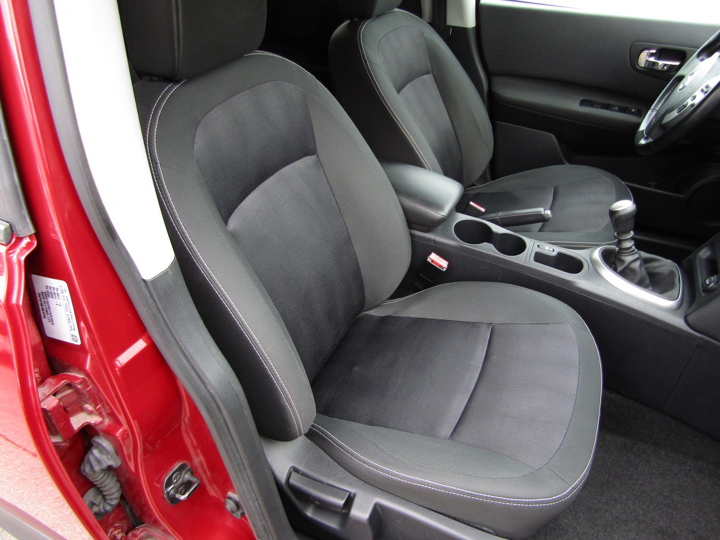 Nissan Qashqai, 2013 - pohled č. 12