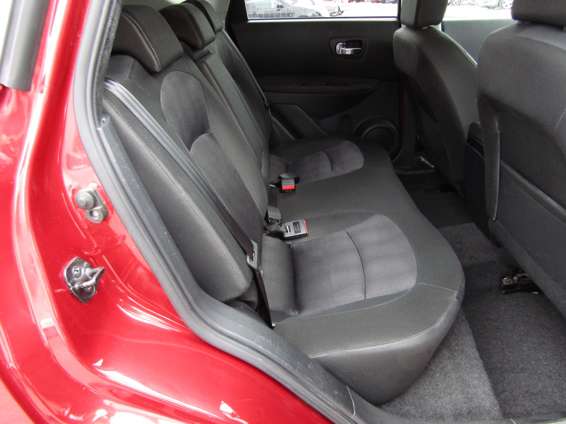 Nissan Qashqai, 2013 - pohled č. 13