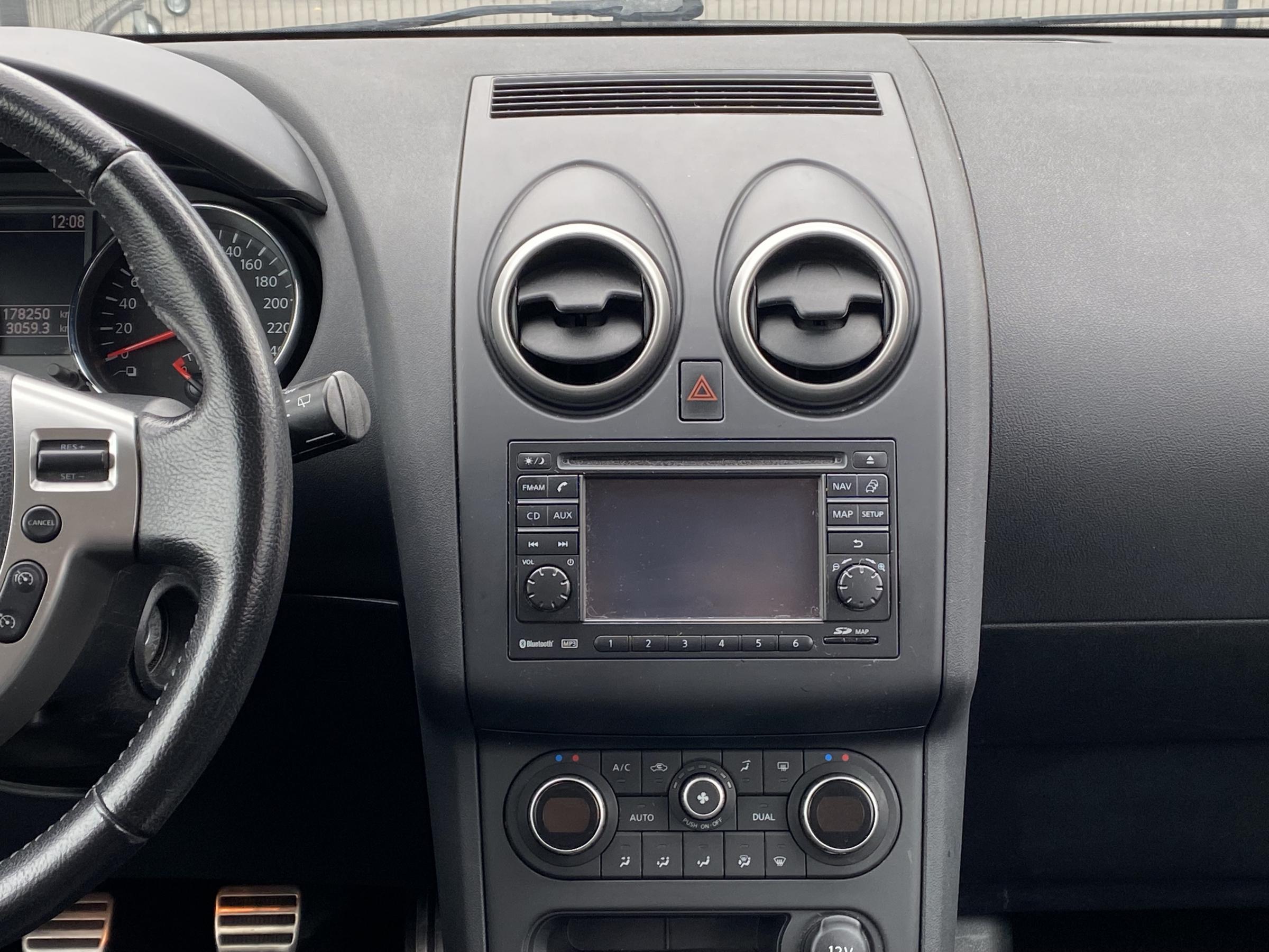 Nissan Qashqai, 2013 - pohled č. 9