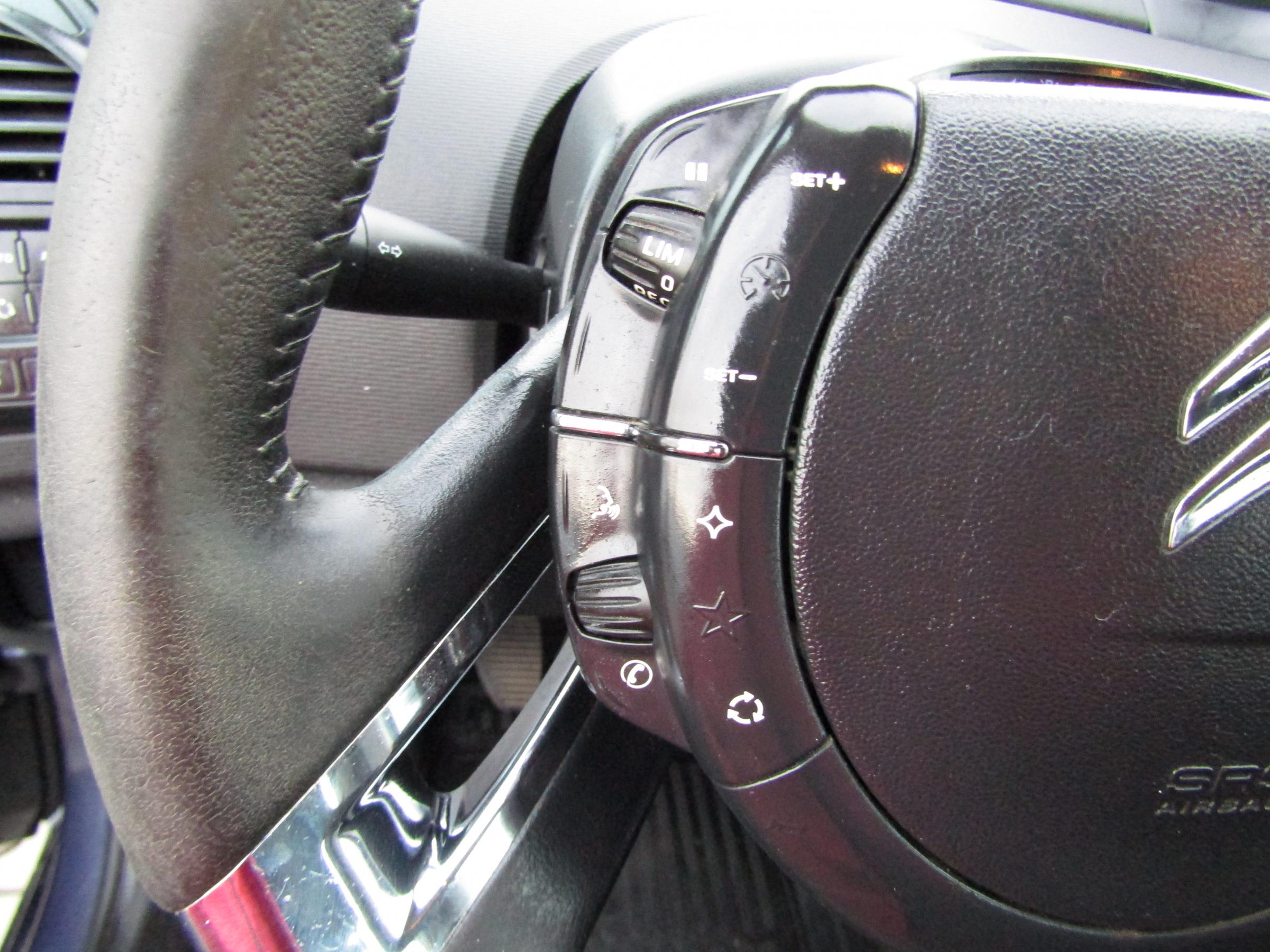 Citroën C4 Picasso, 2012 - pohled č. 13