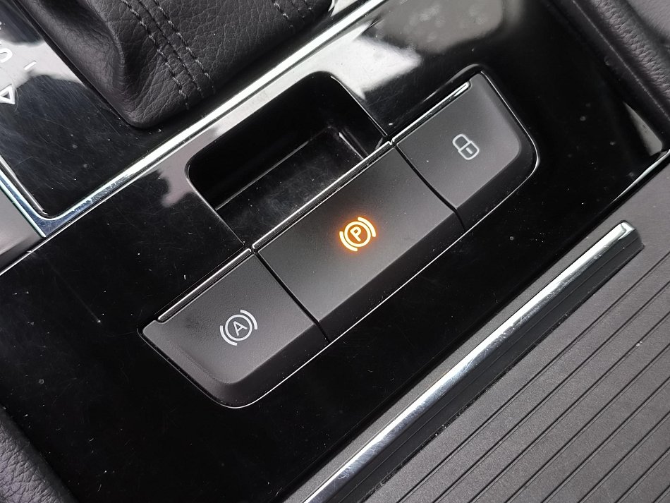 Škoda Superb III 2.0 TDi Style