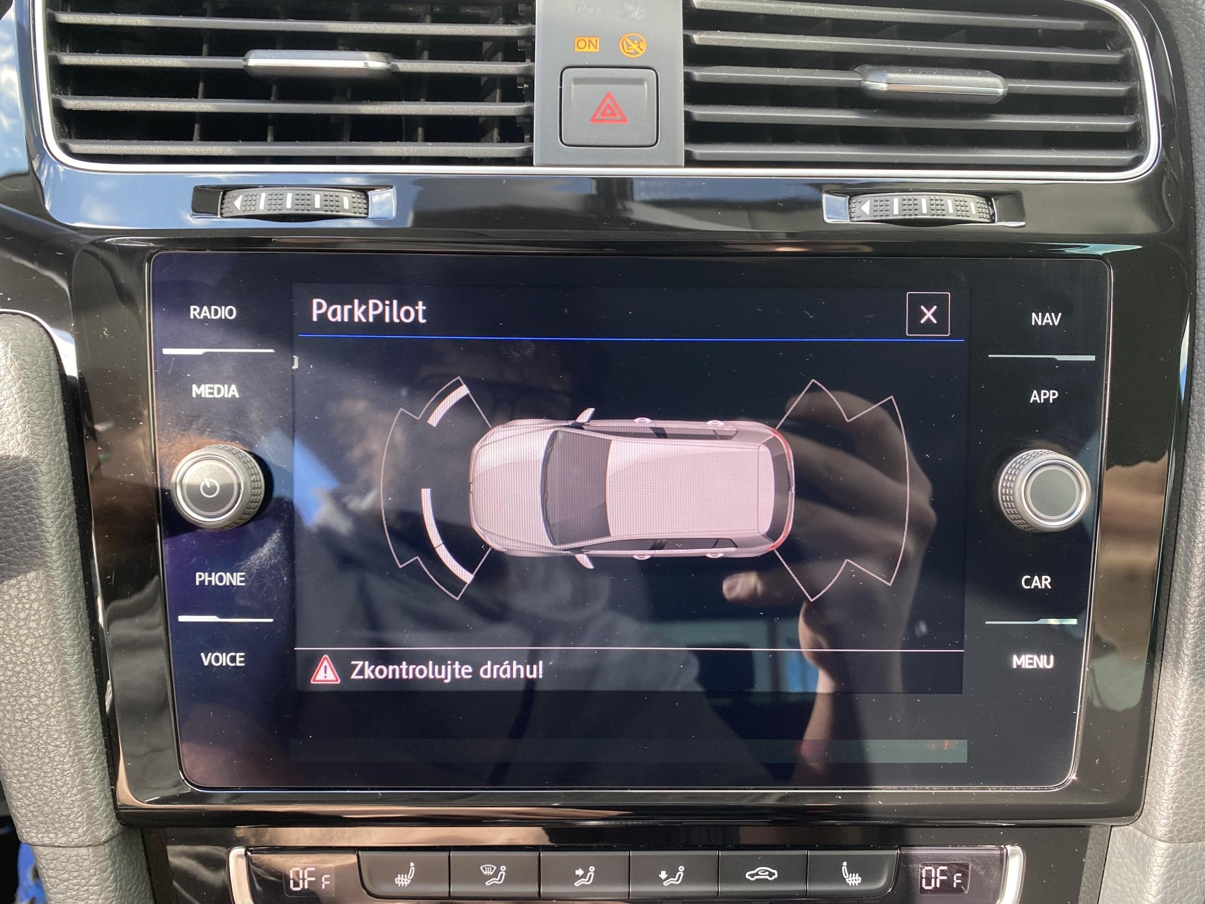 Volkswagen Golf, 2019 - pohled č. 18