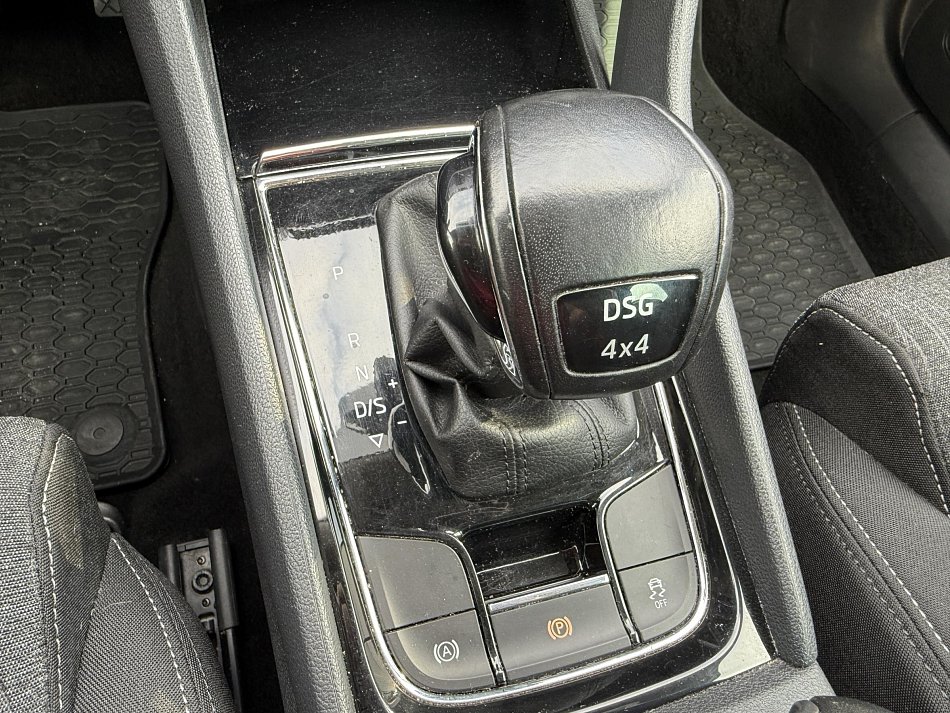 Škoda Karoq 2.0 TDi  4x4