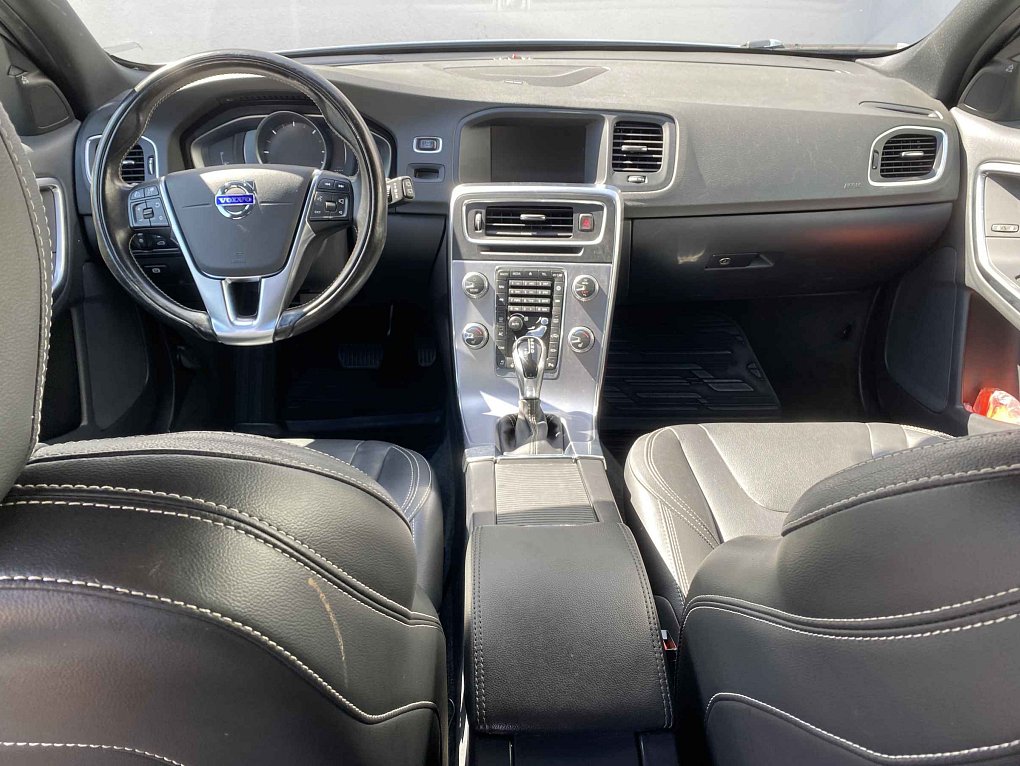 Volvo V60 2.0 D 
