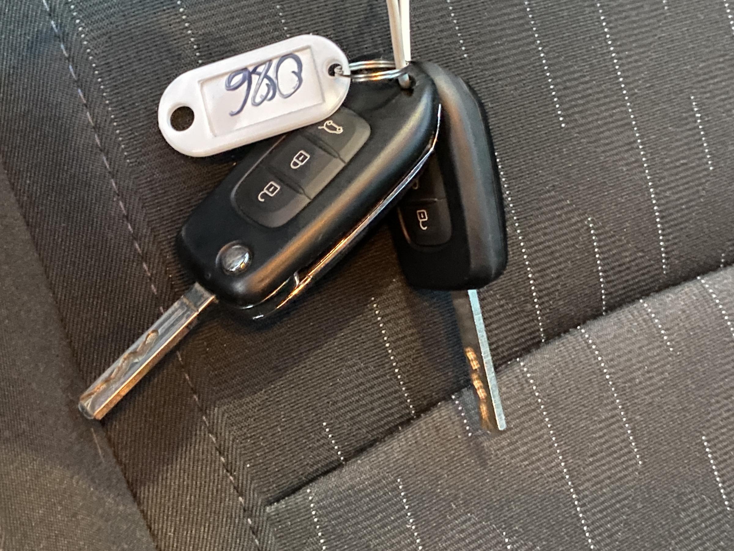 Renault Mégane, 2019 - pohled č. 21