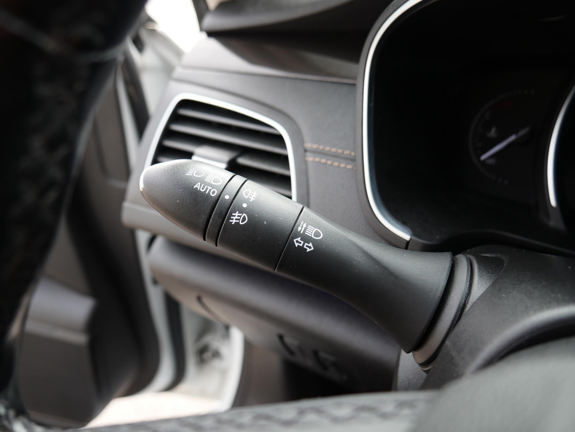 Renault Talisman, 2017 - pohled č. 16