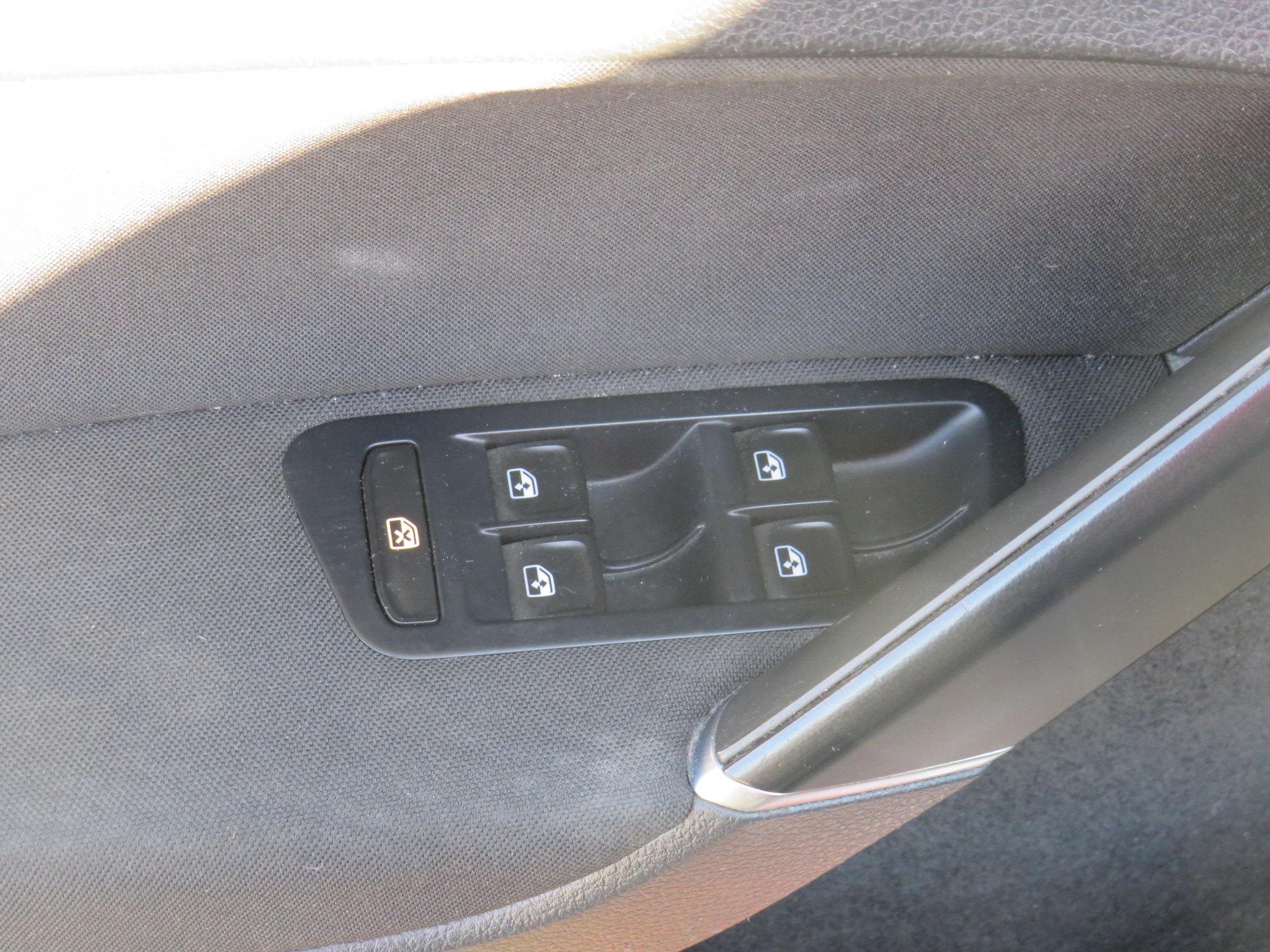 Volkswagen Golf, 2016 - pohled č. 11