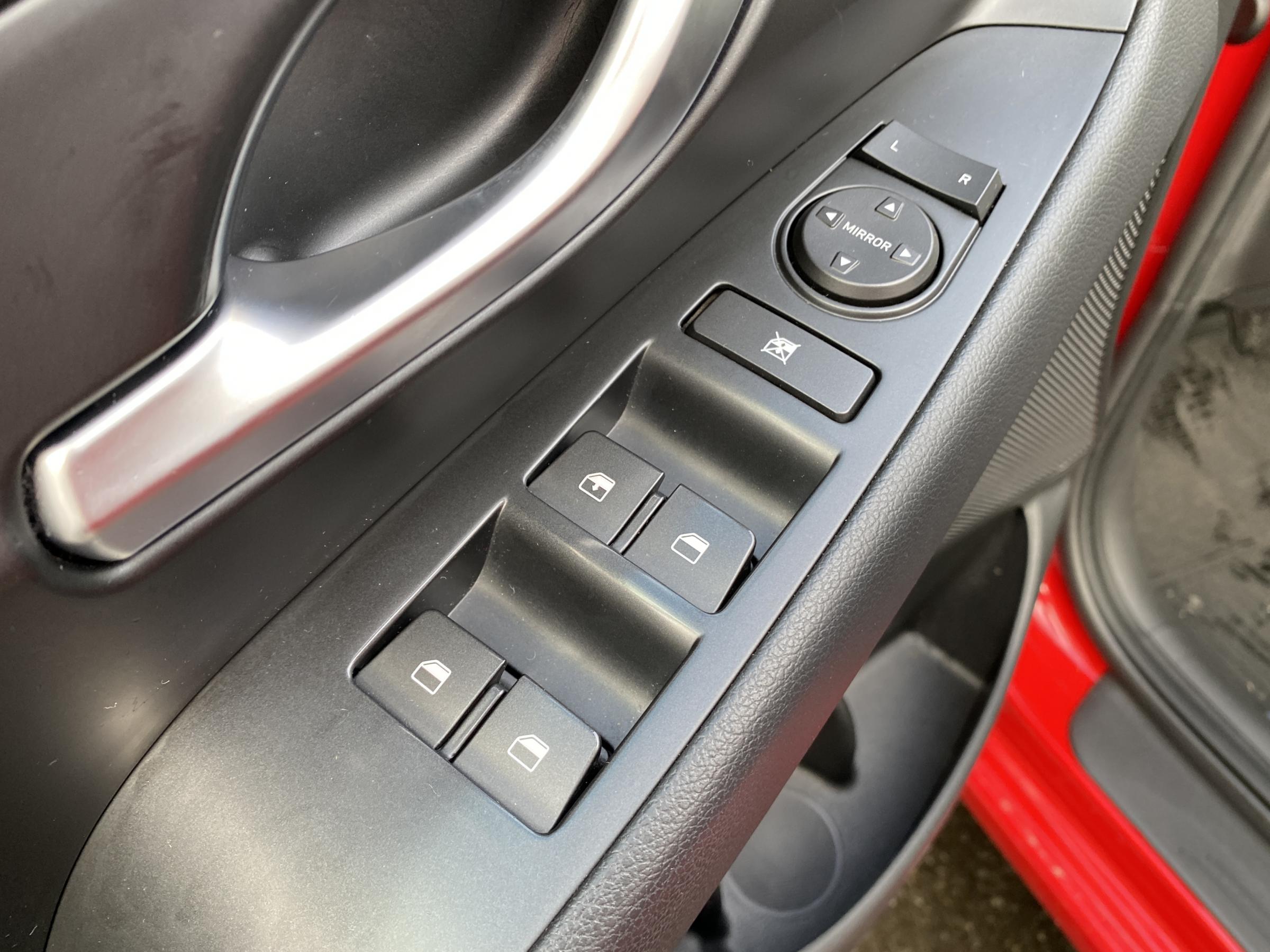 Hyundai i30, 2018 - pohled č. 13