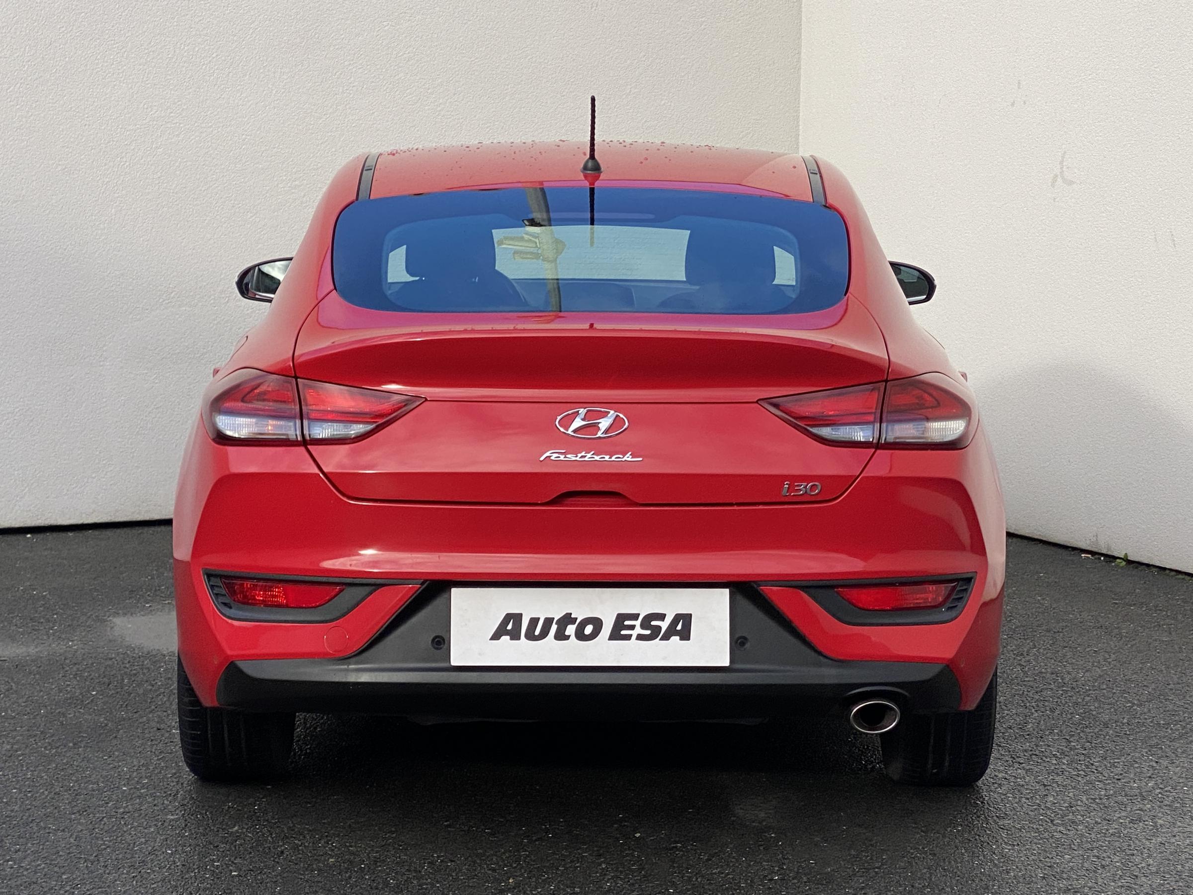 Hyundai i30, 2018 - pohled č. 5