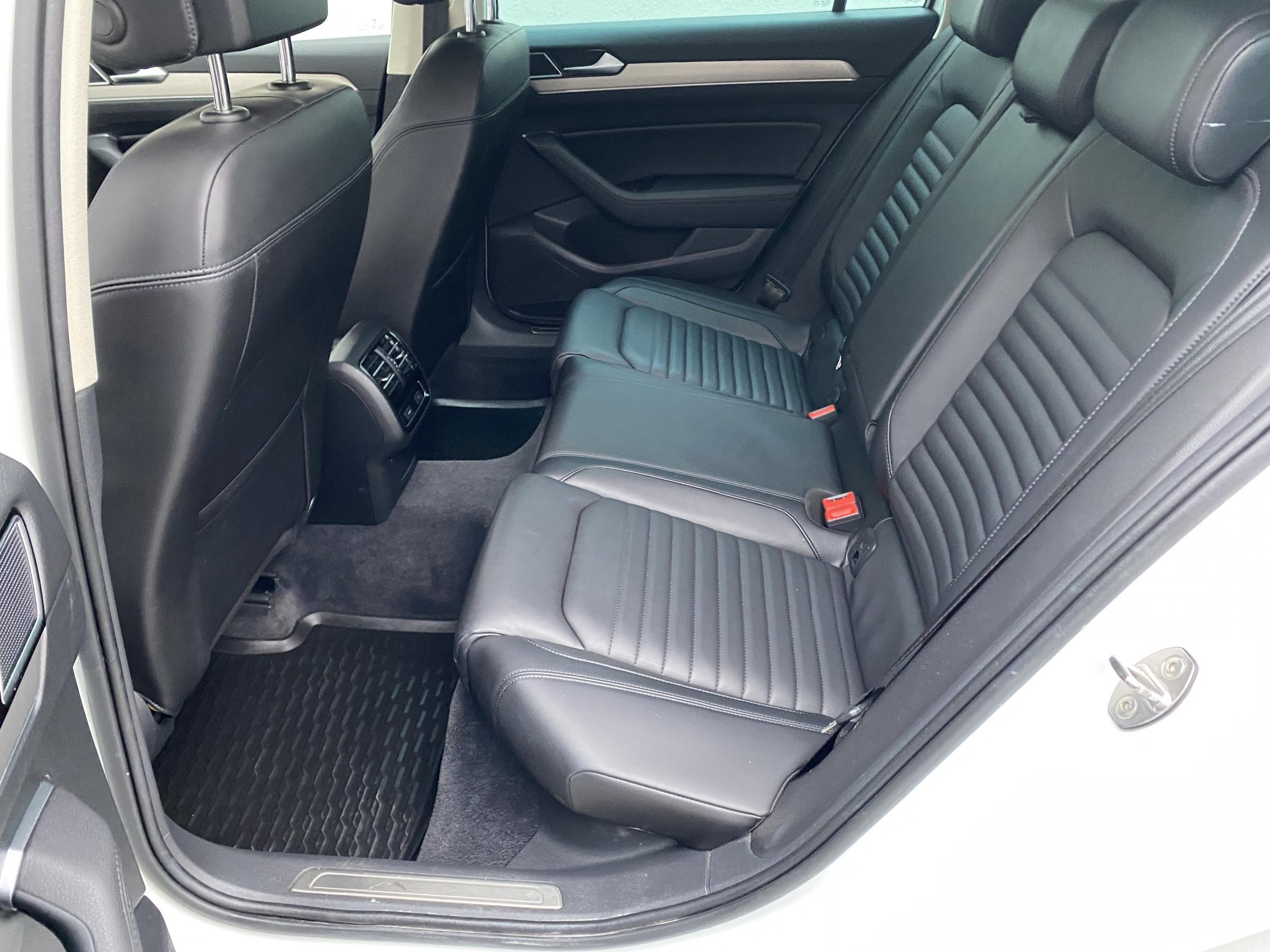 Volkswagen Passat, 2017 - pohled č. 10